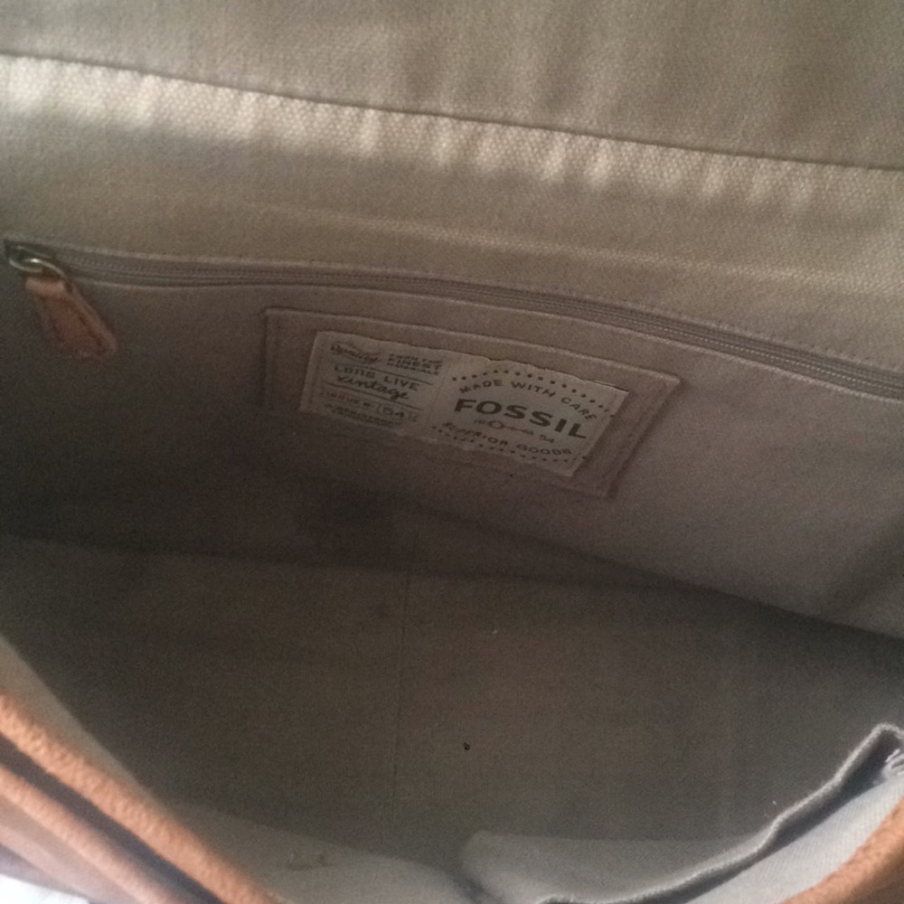 FOSSIL Vintage Reissue Messenger Bag - Picture 7 of 8